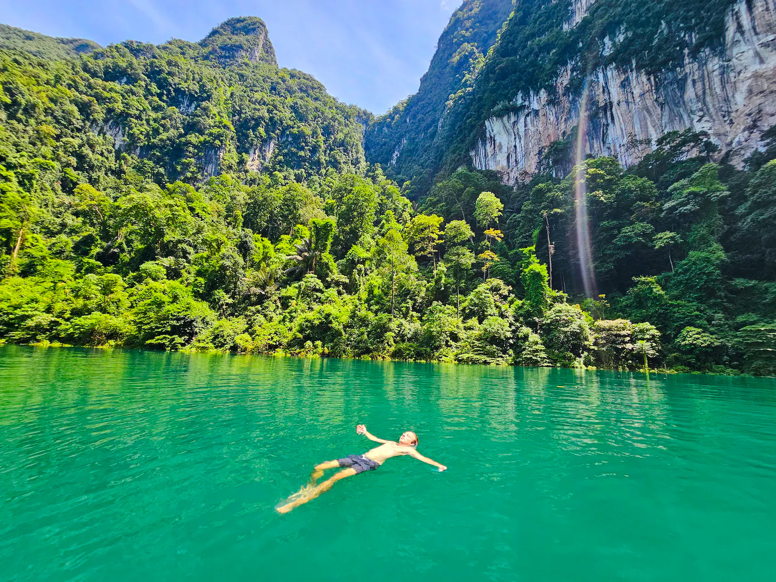 From Phuket/Krabi/Khao Lak: Private Khao Sok Day Trip with Cheow Lan Lake Longtail Boat Tour