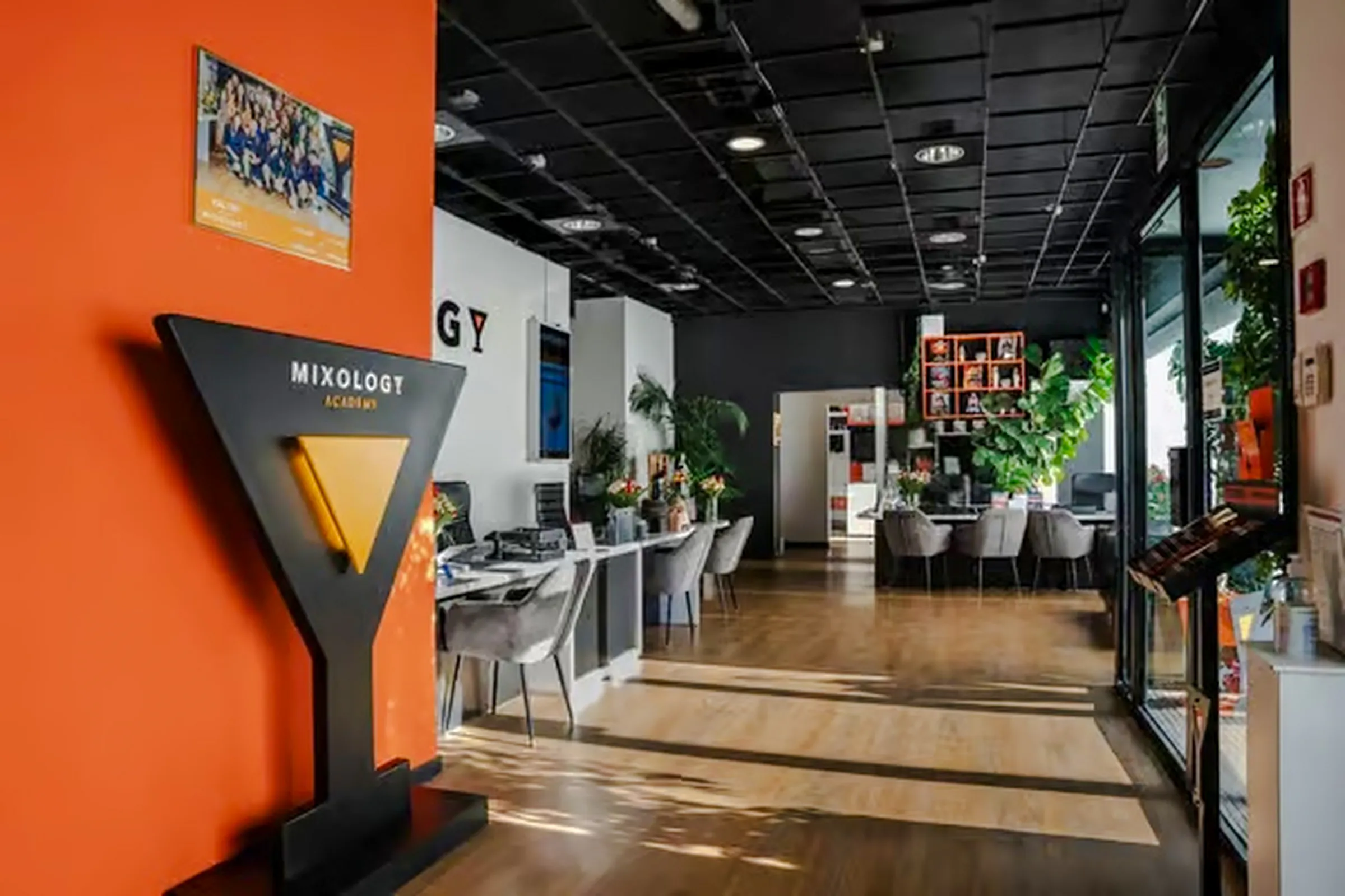 Rome 5-Spirit Tasting Masterclass at MIXOLOGY Academy with Food Pairings Image 3