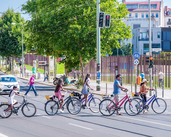 3.5-Hour Guided Bike Tour of Berlin Wall
