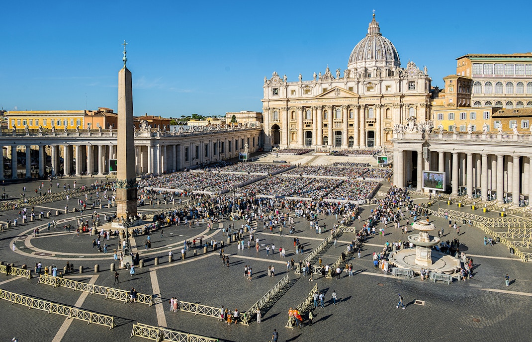 Panoramic view of St. Peter's Square