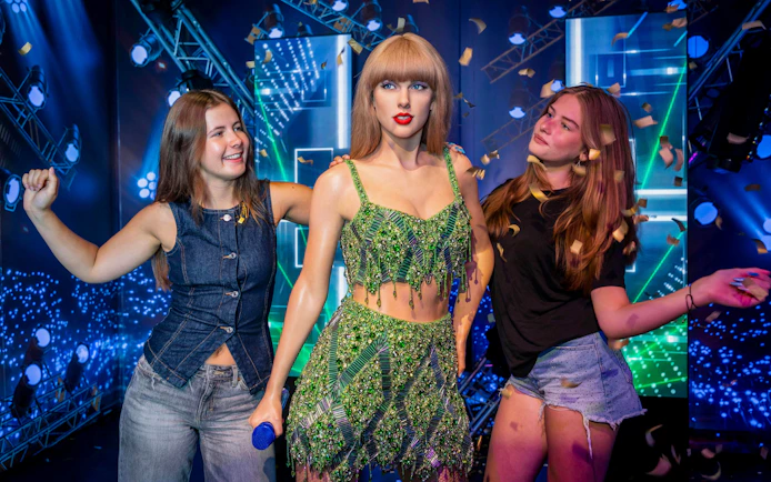 Madame Tussauds Budapest Entry Tickets with POP&ROLL Access