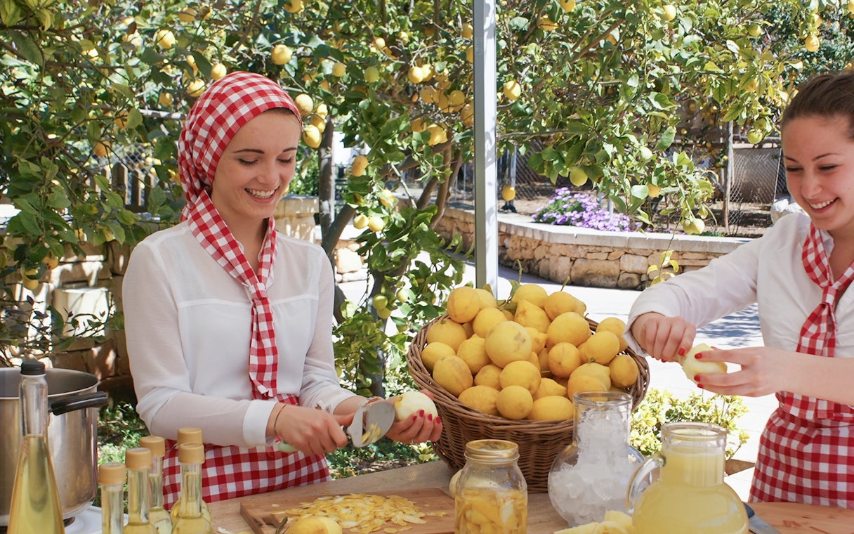 Women preparing lemons at The Limestone Heritage Park & Gardens.