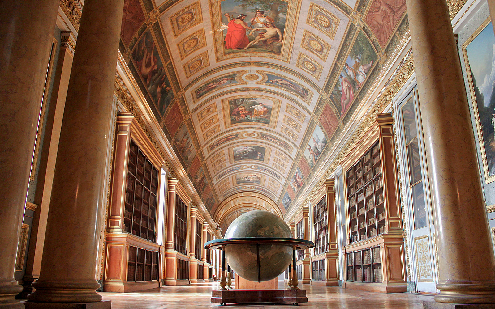 Diana Gallery at Château de Fontainebleau