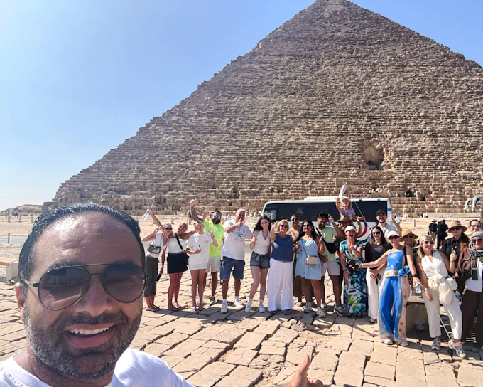 Cairo: Pyramids & Great Sphinx Private Tour with Camel Ride