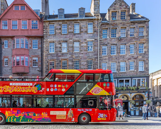 3-Route Edinburgh Hop-On Hop-Off Bus Tour