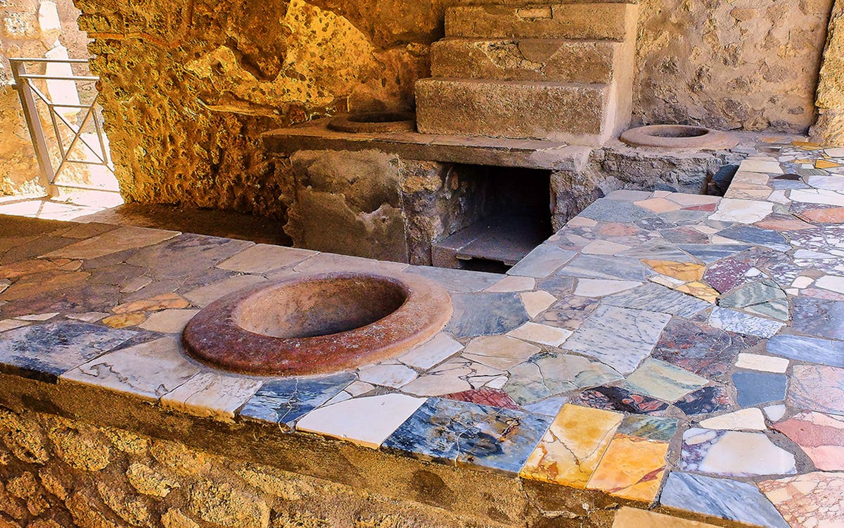 small-group guided tour of pompeii new discoveries-7 small-group guided tour of pompeii new discoveries-7