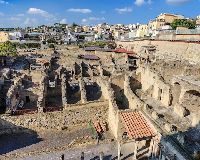 From Sorrento: Herculaneum Archaeological Park Guided Tour with Transfers