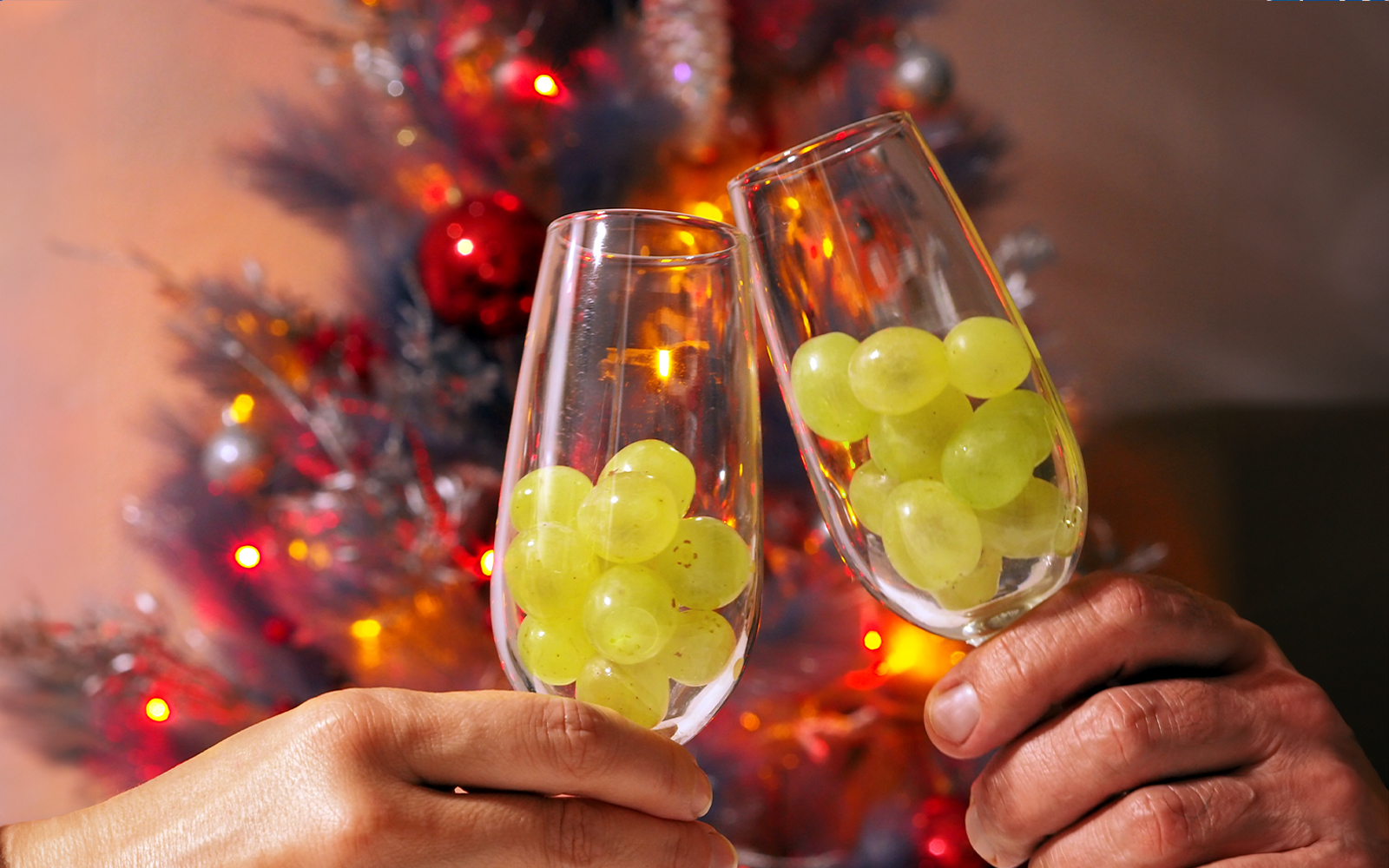 New Year's Tradition- Twelve Grapes - Spanish Festival Tradition - New Year Celebration
