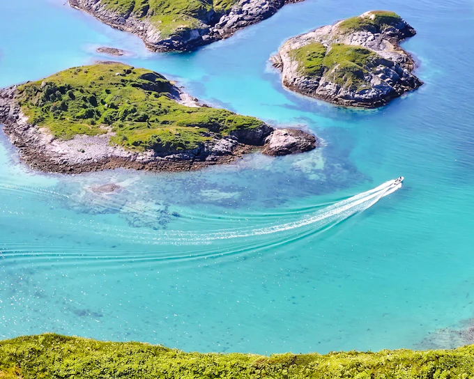 From Tromsø: Sommarøy Fjord Day Trip with Lunch & Professional Photography