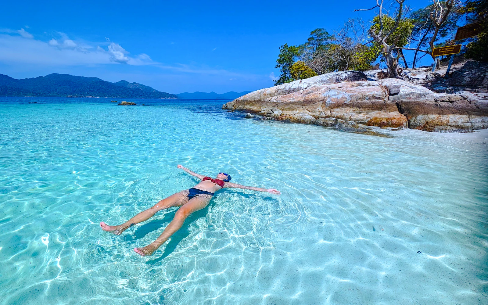 Koh Lipe Private Longtail Boat Island-Hopping and Snorkeling Tour Image 3