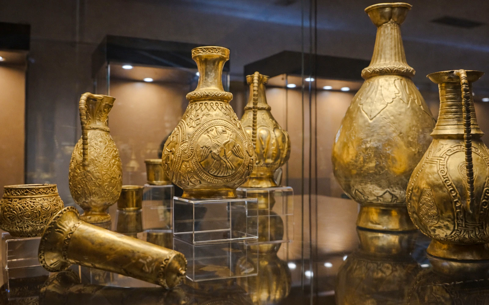 From Veliko Tarnovo: Sofia and Boyana Private Guided Tour Image 2
