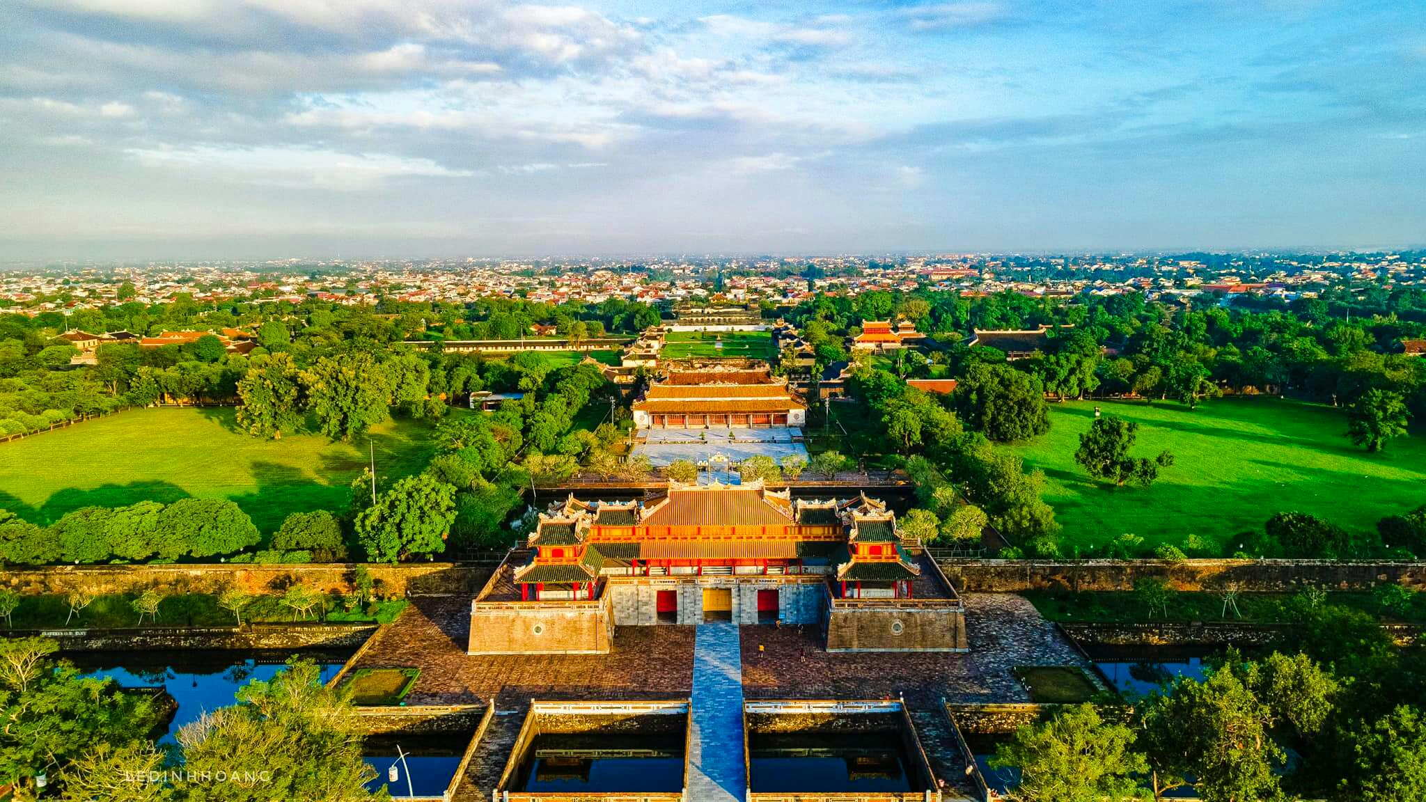 from da nang: hue imperial city, khai dinh tomb and thien mu pagoda day trip-1