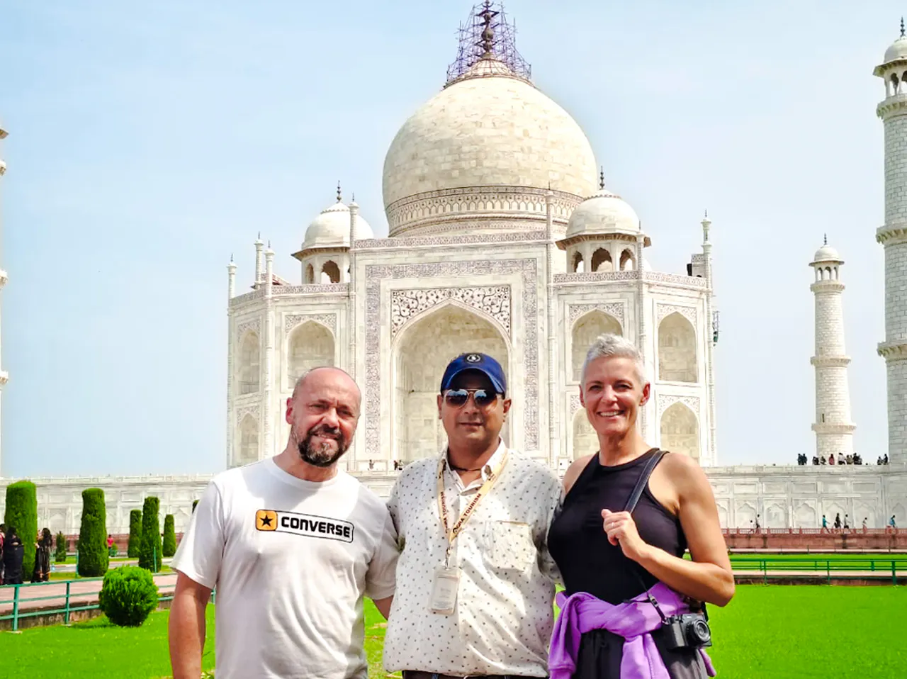 Agra: Taj Mahal Guided Tour with Fast-Track Entry