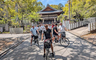 kyoto’da bambu ormanları, dağ tapınakları ve yerel suşi öğle yemeği i̇çeren e-bisiklet turu-10