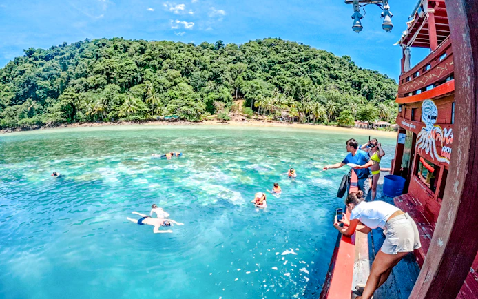 Koh Chang 3 or 4-Island Big Boat Snorkeling Tour with Lunch