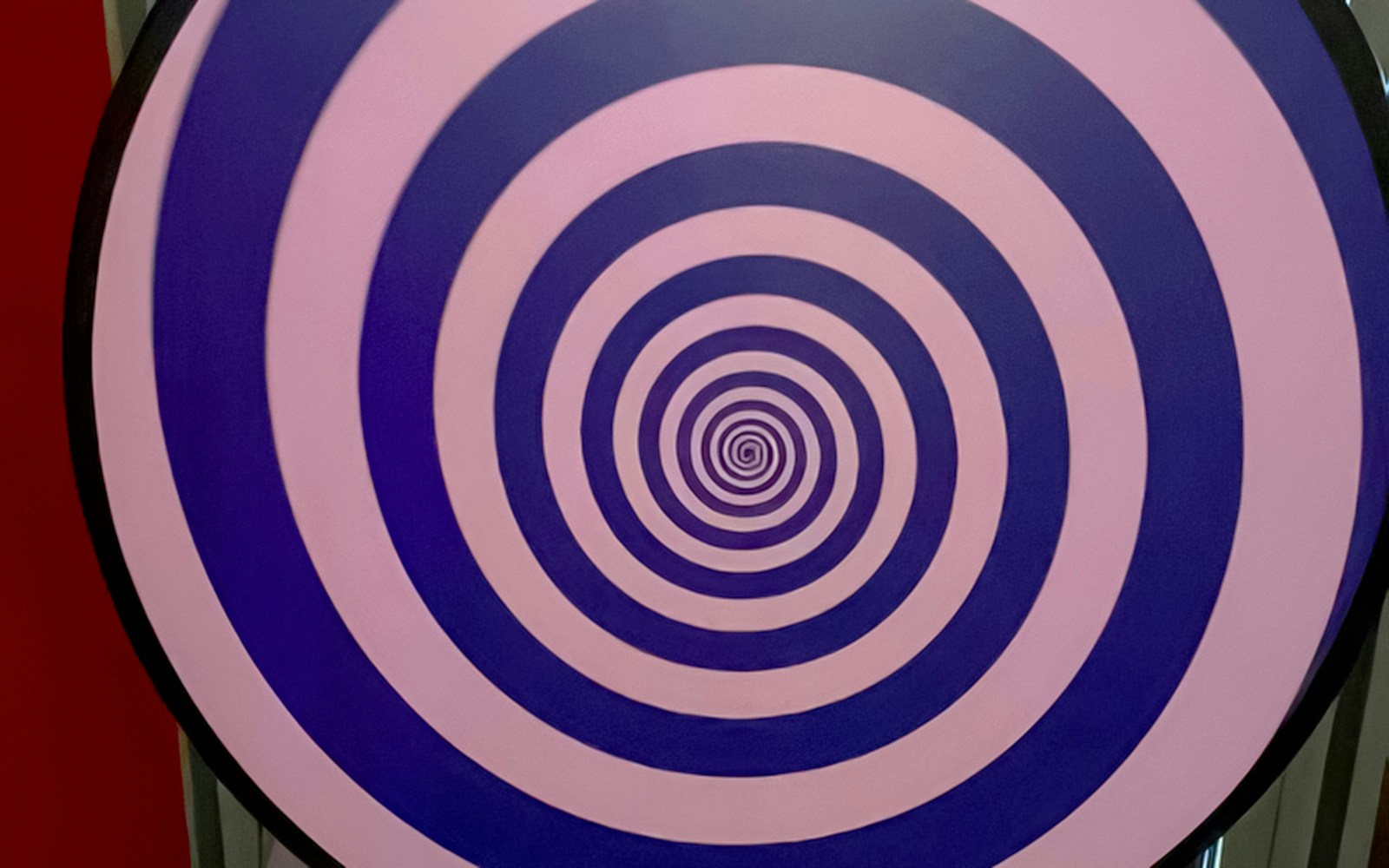 Spiral pattern at Circle of Deception exhibit, DeJa Vu Museum Berlin.
