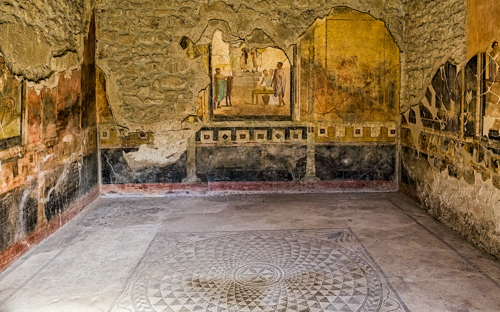 Frescoes and mosaic floor in the Samnite House, Pompeii.