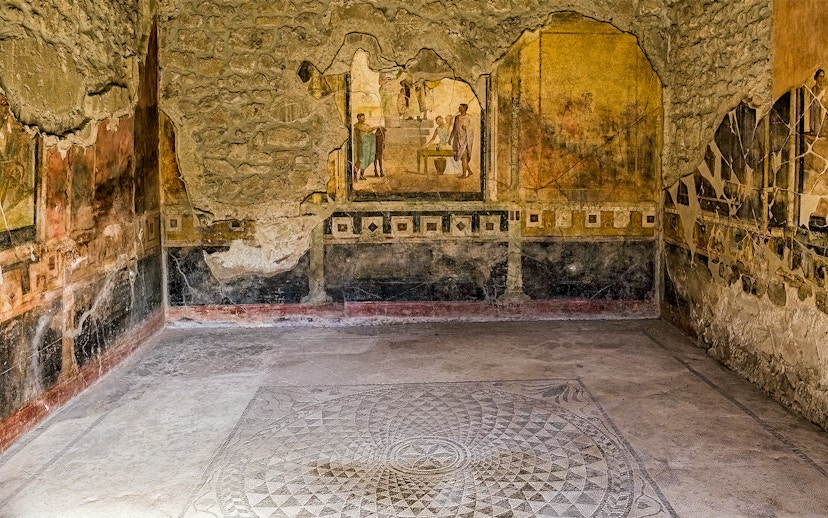 Frescoes and mosaic floor in the Samnite House, Pompeii.