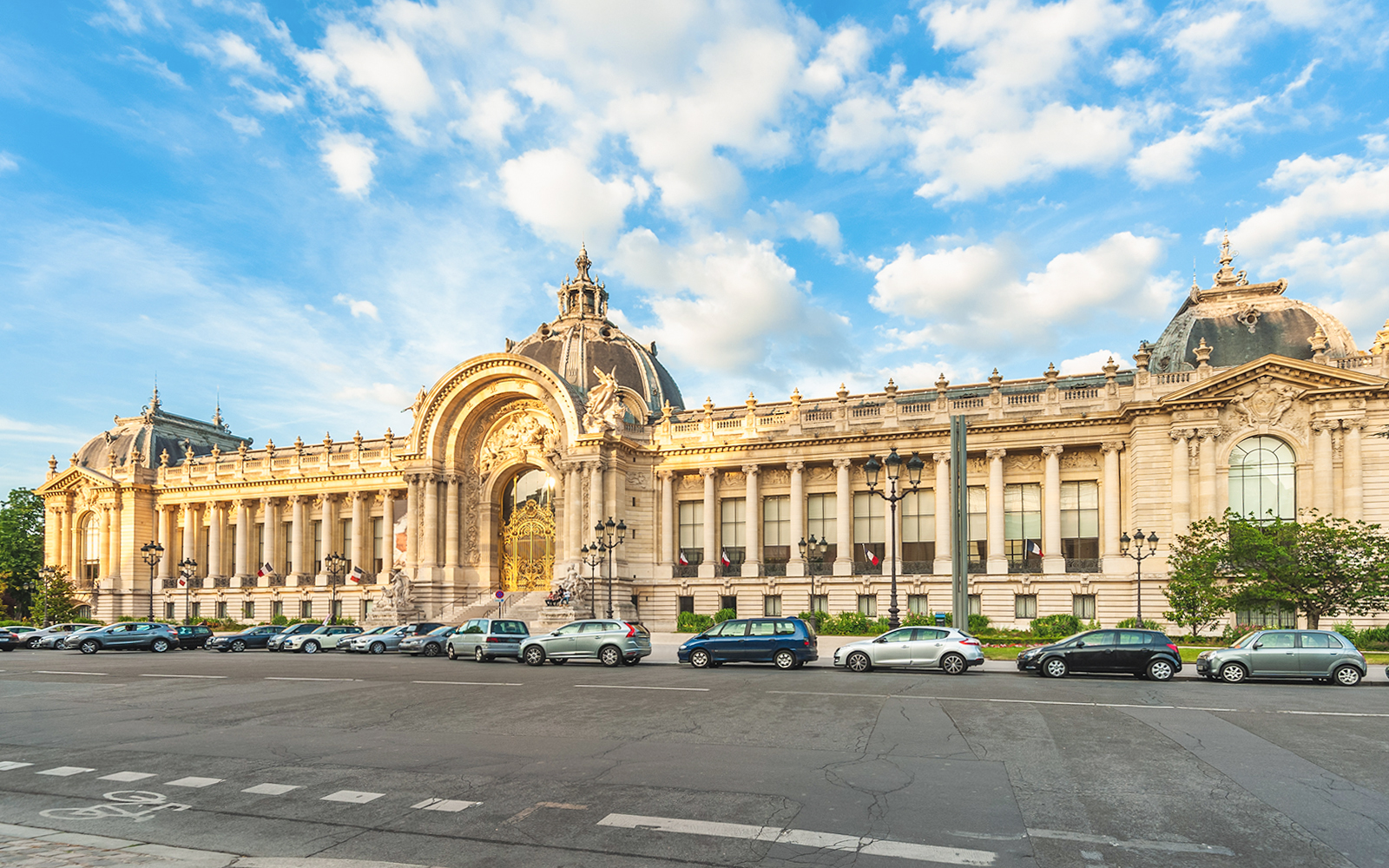petit palais exterior view