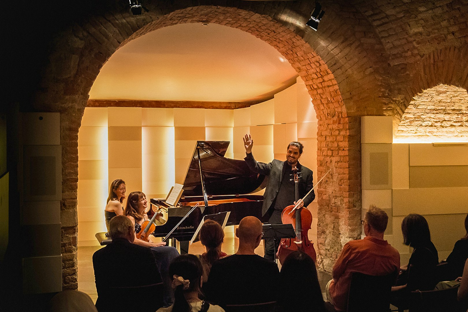 Wiener Ensemble performing at Mozarthaus Vienna concert.