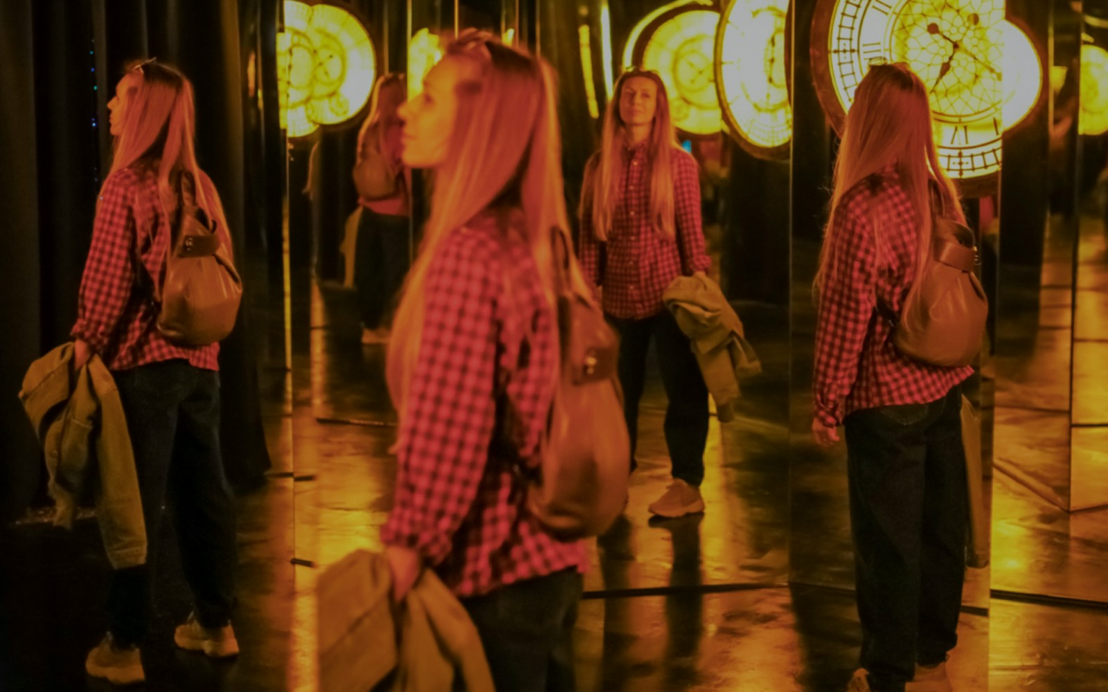 Infinity room at Illuseum Berlin