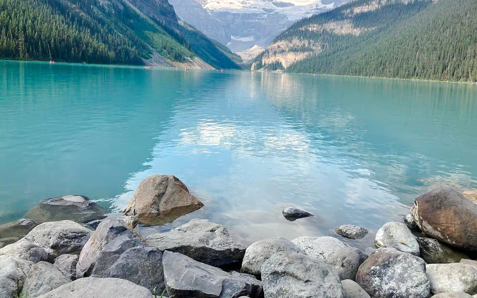 From Calgary: 3-Day Banff National Park, Lake Louise, Moraine Lake & Johnston Canyon Tour