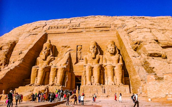 ab assuan: privater tagesausflug zu den abu-simbel-tempeln mit einem ägyptologen als reiseleiter-1