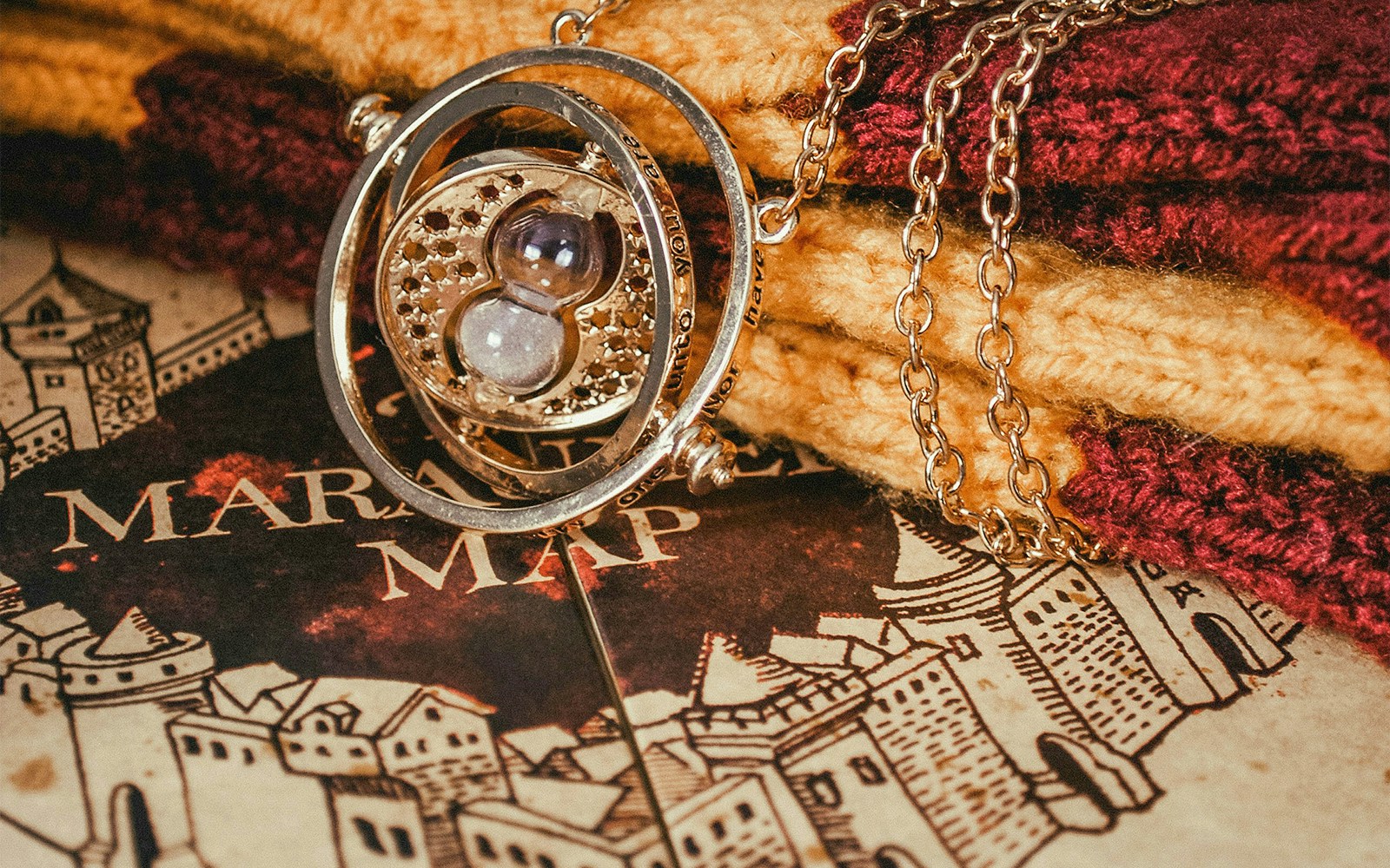Time Turner necklace on Marauder's Map from Harry Potter.