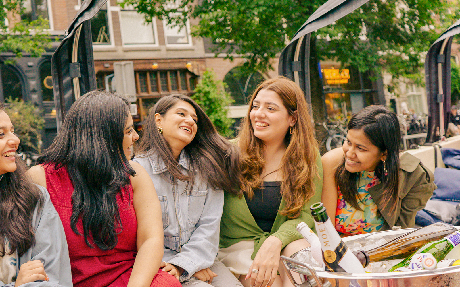 amsterdam hop on hop off boat