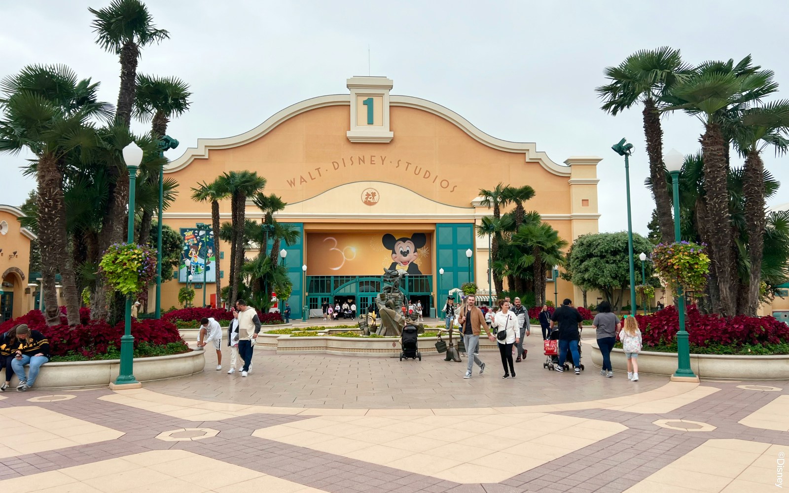 Front Lot Hollywood entrance at Disneyland Paris with iconic film-themed architecture.