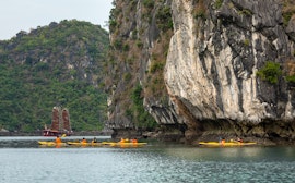 Dark & Bright Cave (Kayaking)