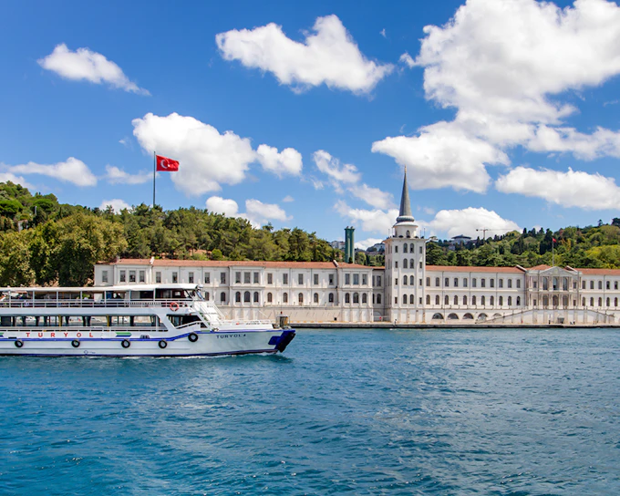Bosphorus Sightseeing Cruise with Optional Audio Guide