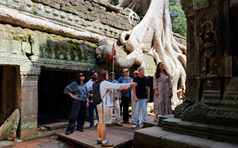 angkor wat half-day sunrise guided tour with breakfast and visits to ta prohm and bayon-10