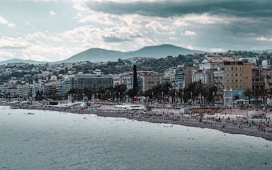 Nice Small-Group Treasure Hunt Walking Tour With Local Riviera Tastings