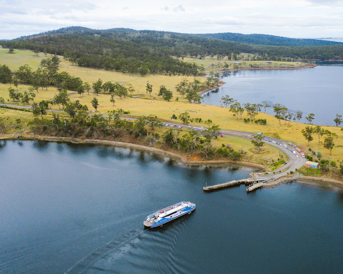 From Hobart: Bruny Island Full-Day Guided Tour