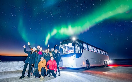 Rovaniemi: Northern Lights Chase Bus Tour 