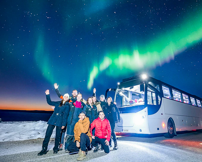 Rovaniemi: Northern Lights Chase Bus Tour