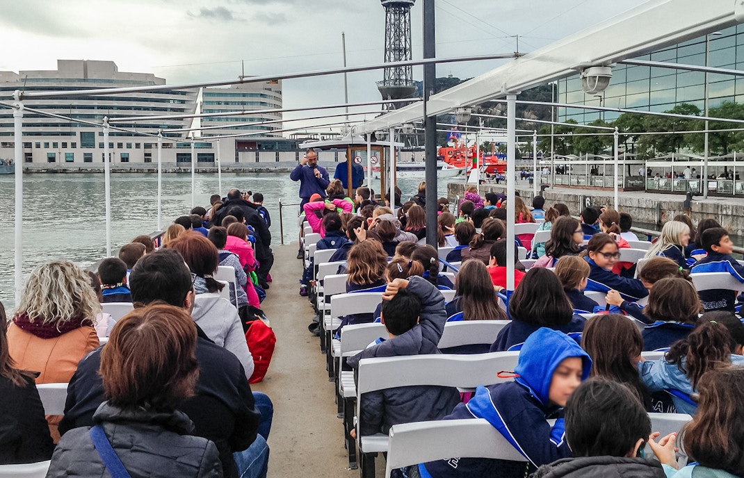 Coastal Cruise with guide giving insights