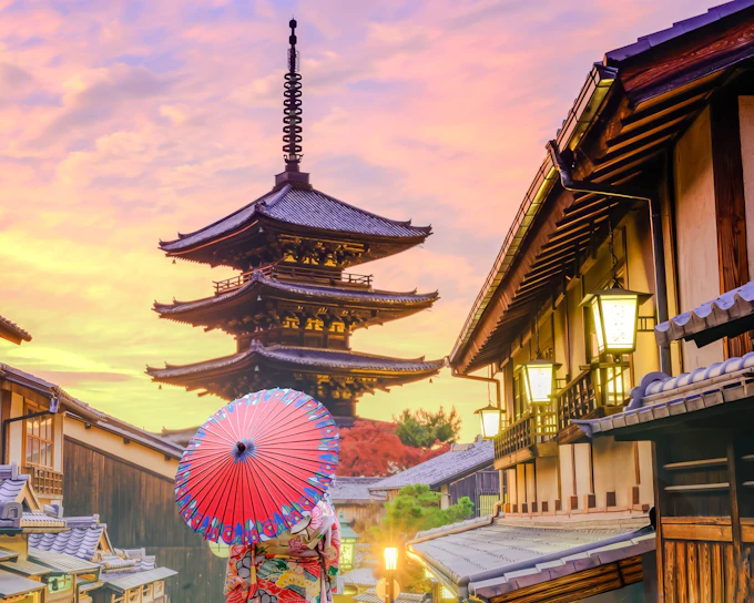 Kyoto: Gion After-Dark Walking Tour – Geisha Culture & Night Sightings with Local Guide