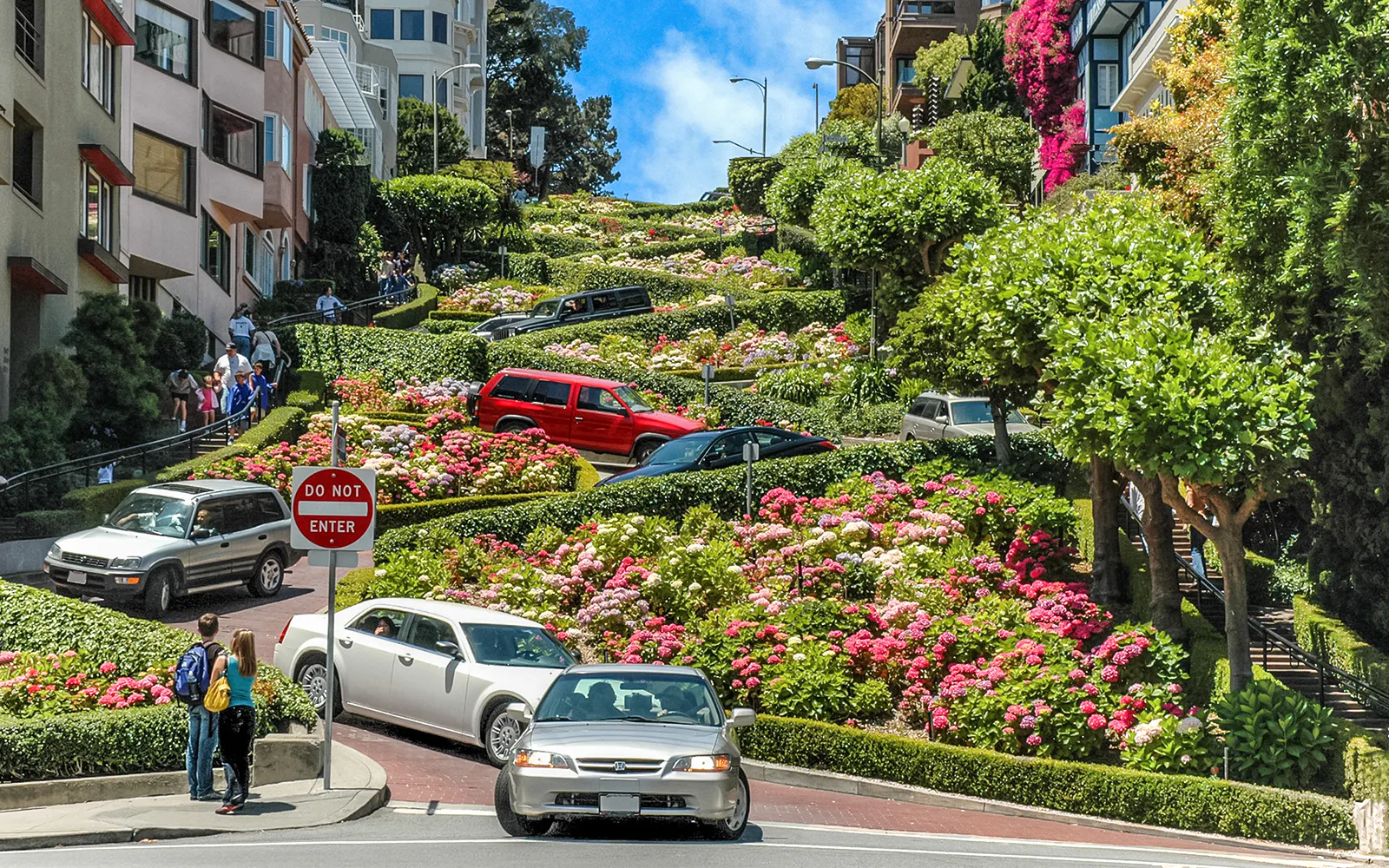Lombard Street - Van Ness & Lombard