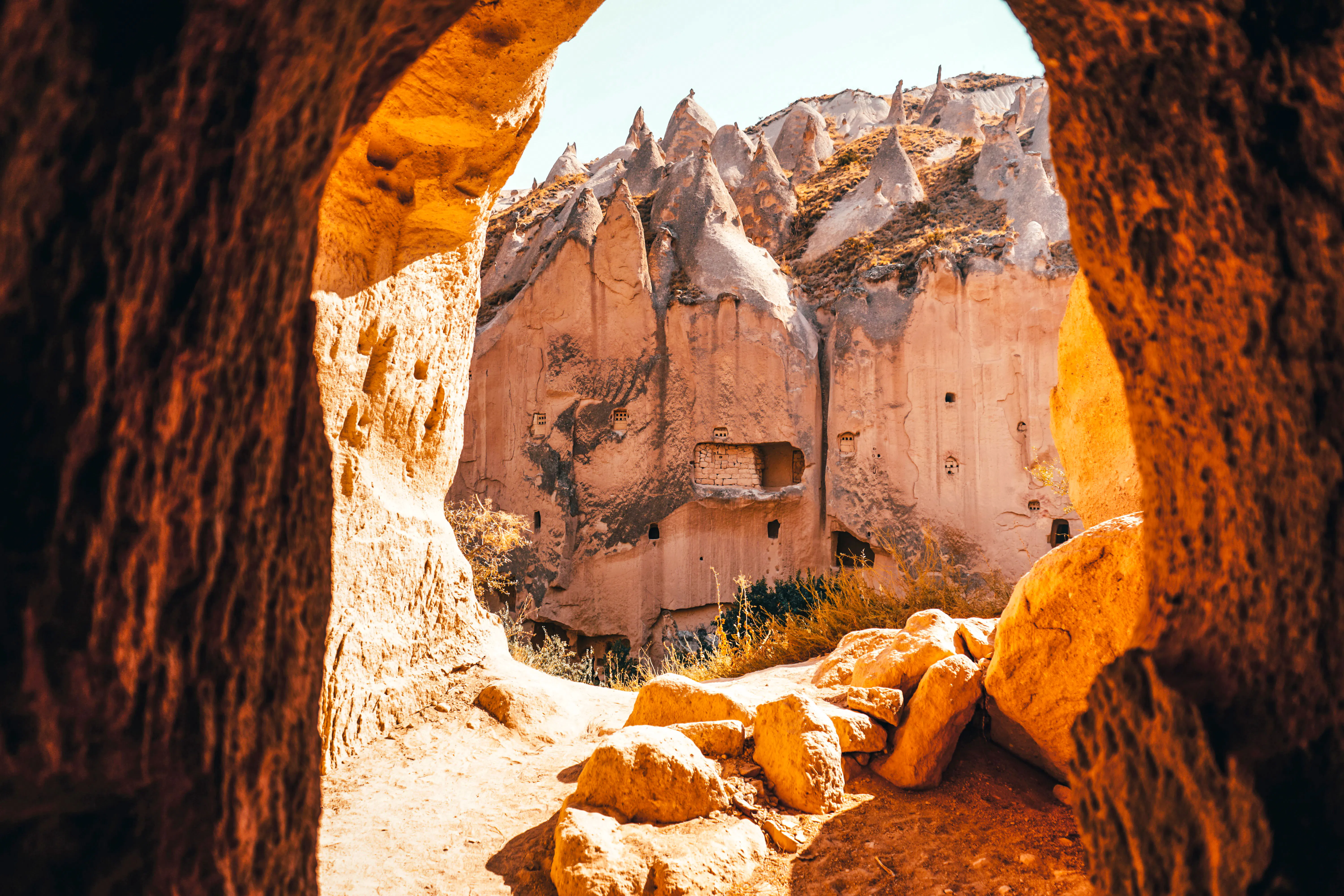 passeio vermelho pela capadócia: museu ao ar livre de göreme, vales de devrent e pasabag-1
