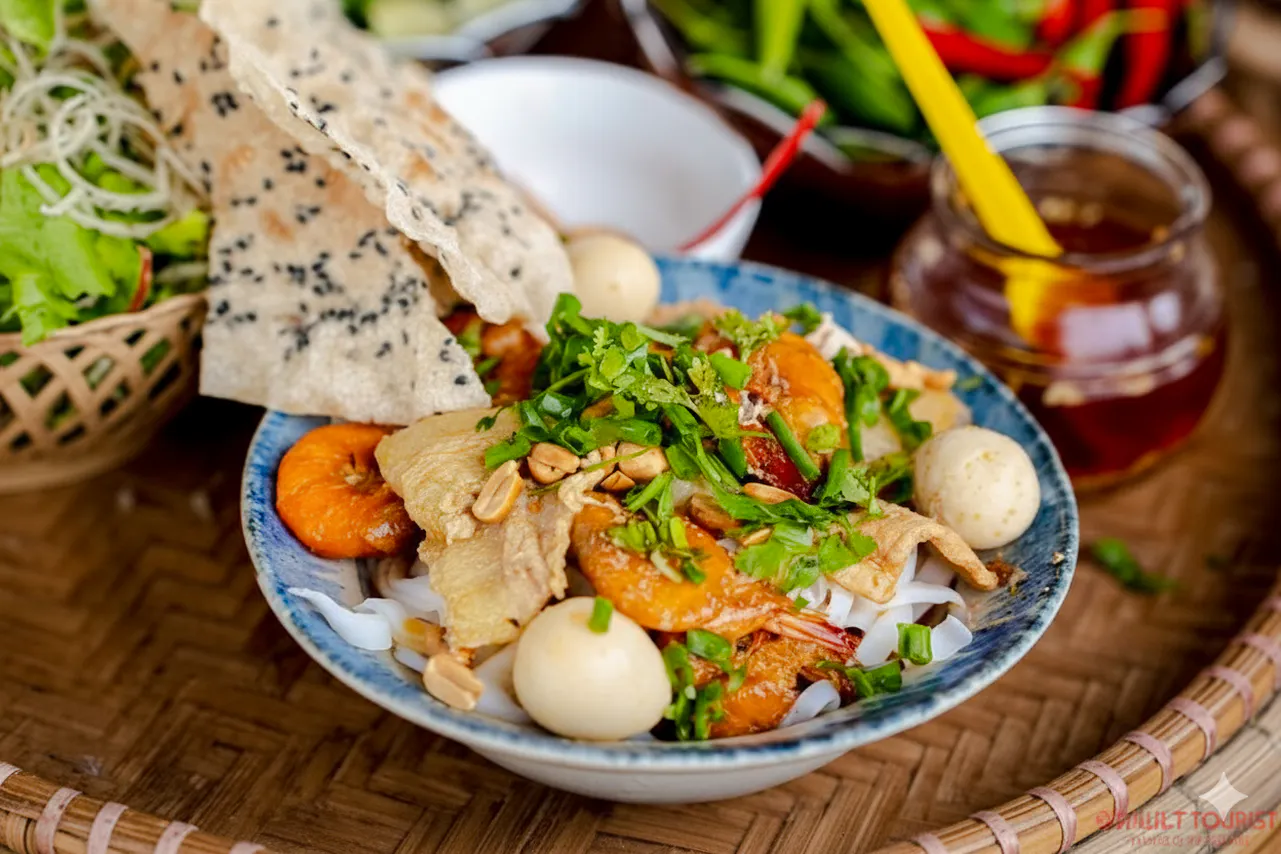 Da Nang Food Tour with Michelin-Recommended Dish and Vietnamese Coffee Culture