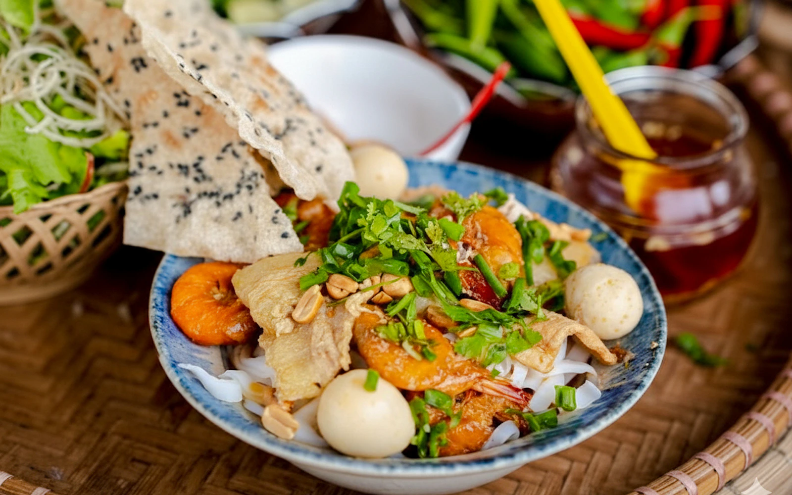 Da Nang Food Tour with Michelin-Recommended Dish and Vietnamese Coffee Culture