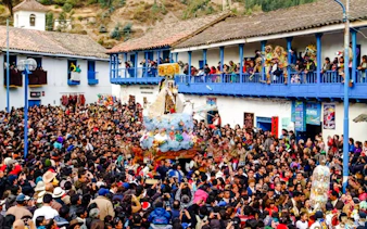 {
"experiencename": "from cusco: paucartambo virgen del carmen festival & tres cruces viewpoint tour"
}-2