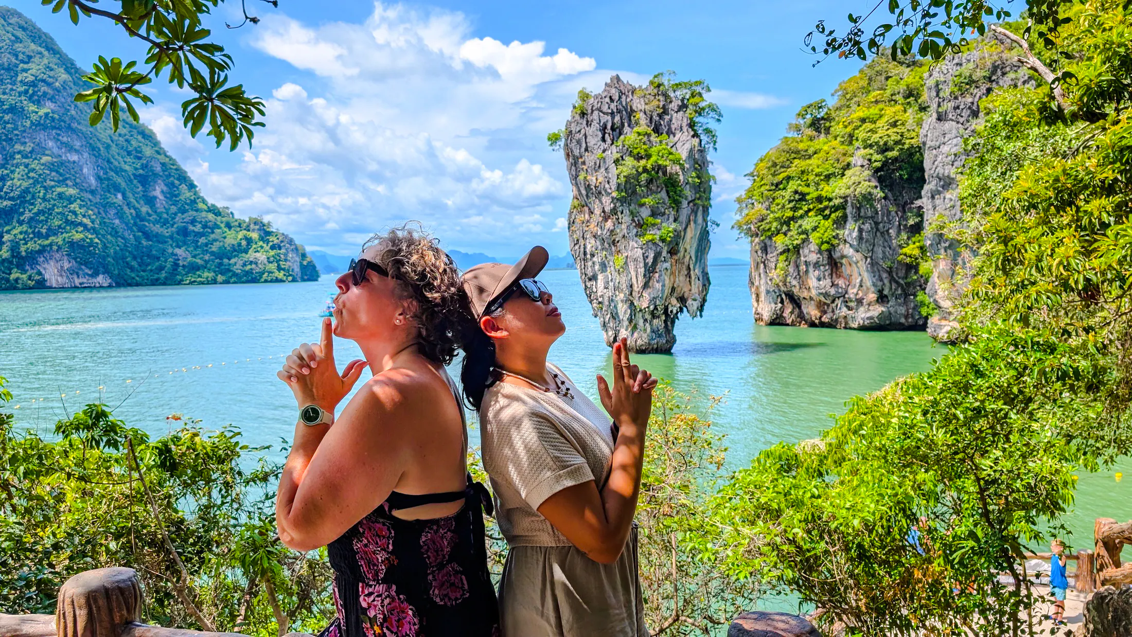 From Phuket or Khao Lak: James Bond, Koh Panyi and Khai Island Tour with Canoeing