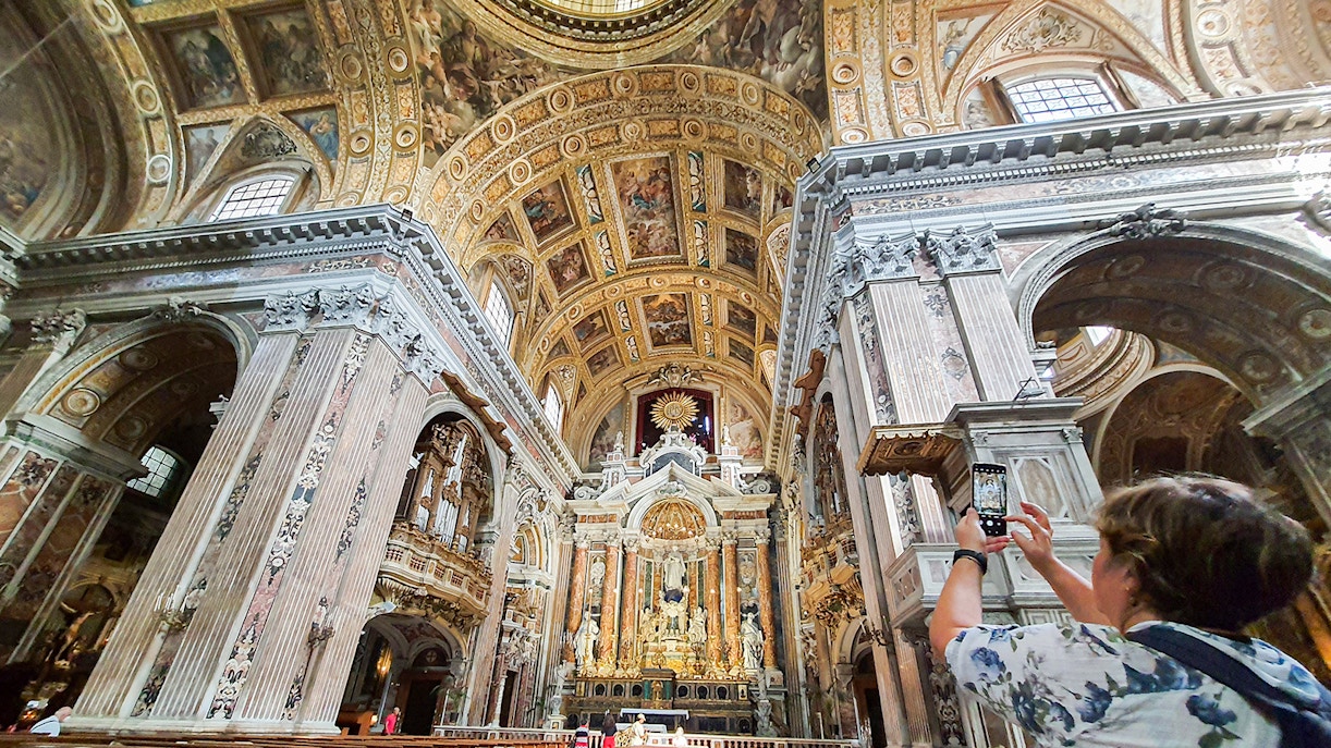 Naples Walking Tour - Location