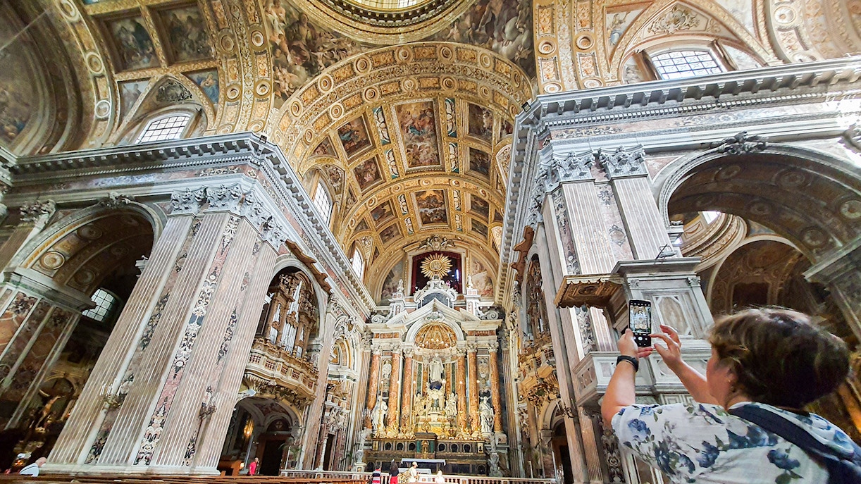 Naples Walking Tour - Location