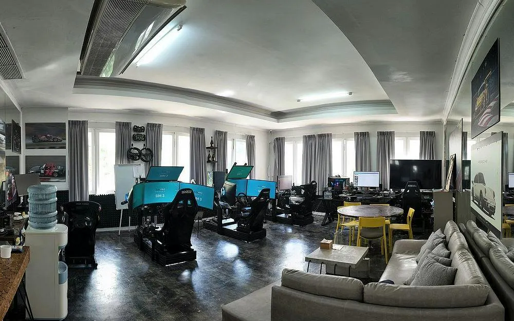Flight simulation room with multiple simulators at SIMPRO Academy, Phuket.