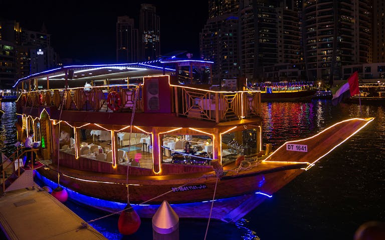 Book Dubai Creek Dhow Cruise with Dinner