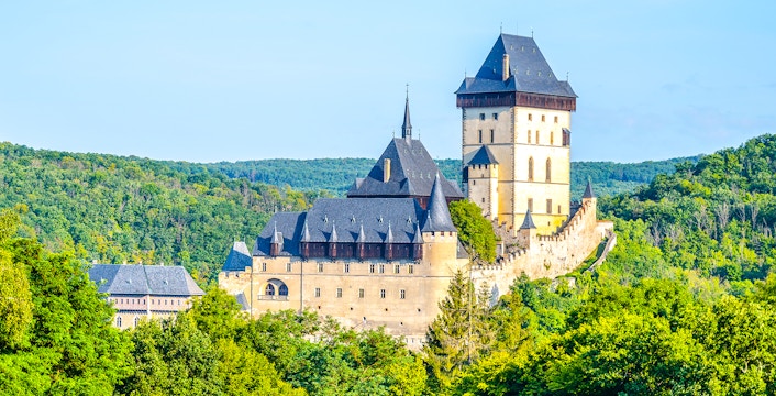 Prague to Karlštejn Castle Tours